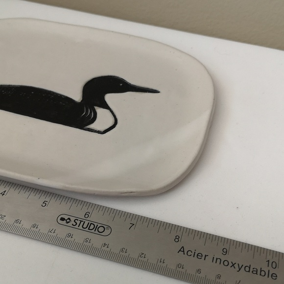 Beautiful Studio Art Pottery Display / Trinket Dish With Loon Signed Stand Incl - Picture 4 of 6